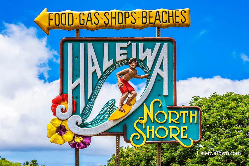 Haleiwa town sign on the North Shore of Oahu