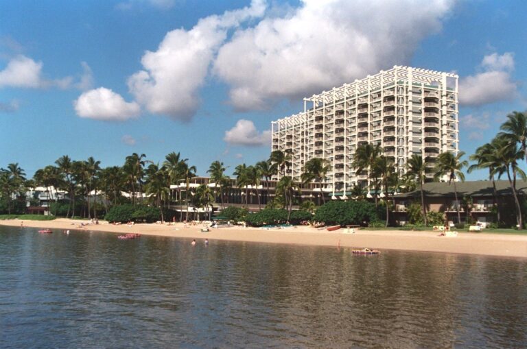 The Kahala Hilton in 1988