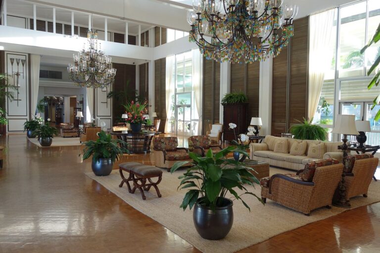 The Kahala lobby with its glass chandeliers