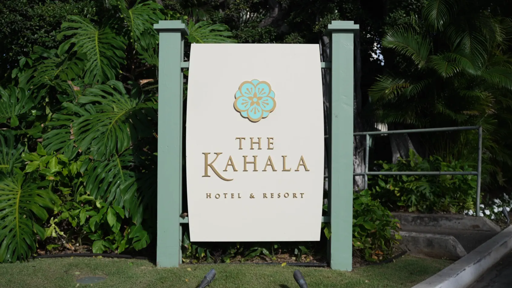 The Kahala Hotel Resort Honolulu best historic luxury property Oahu