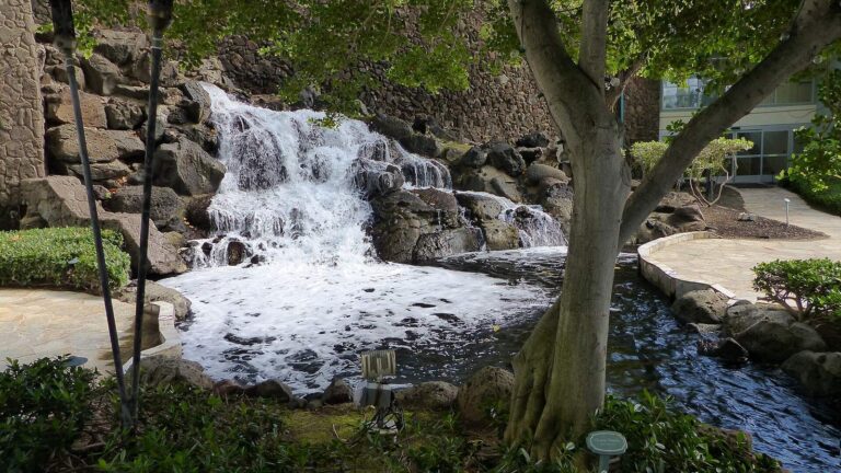 The waterfall that feeds the Kahala lagoon