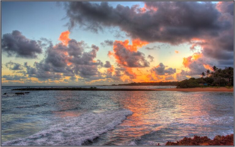 Kuilima Cove before sunrise at Turtle Bay