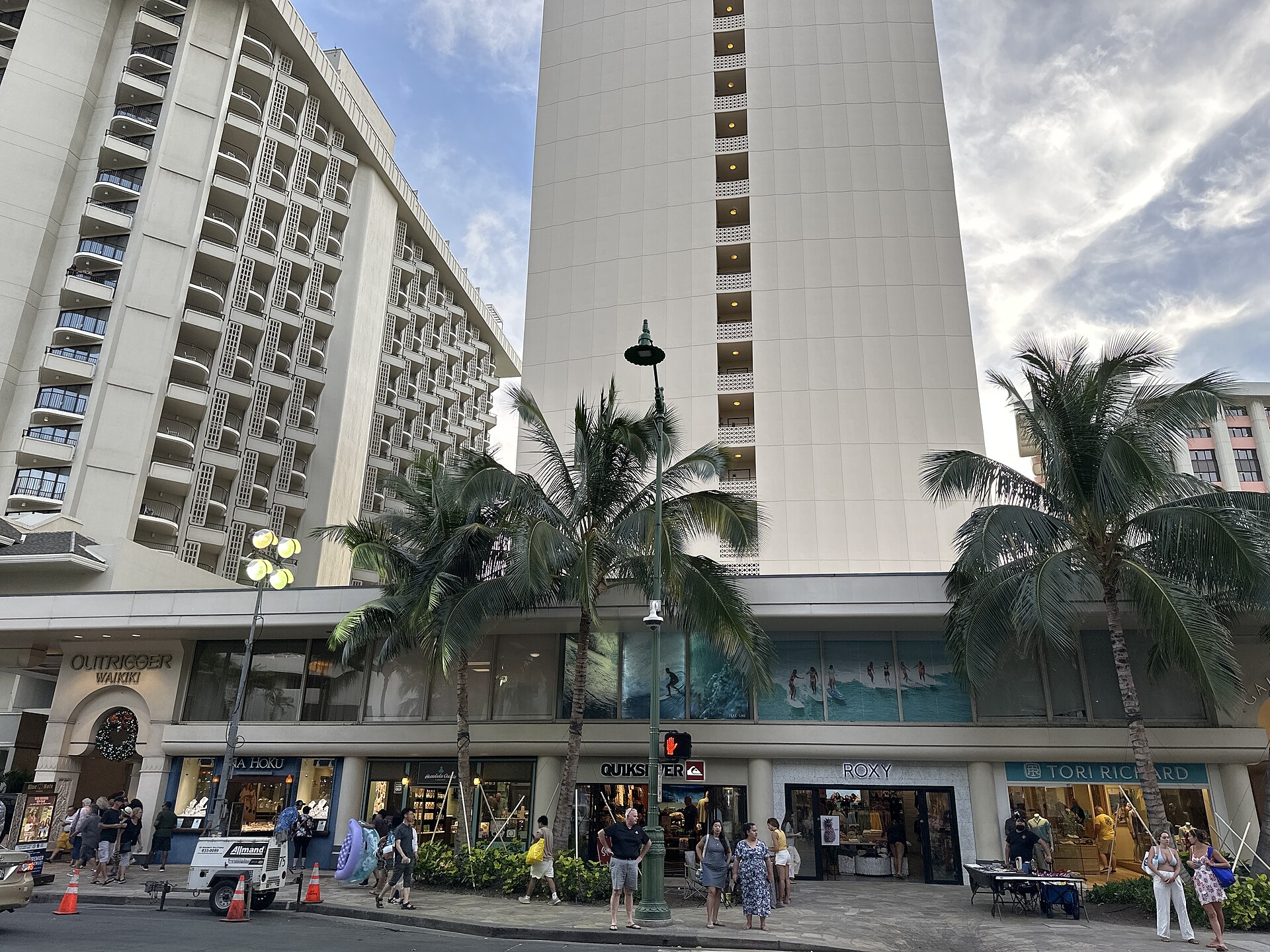 The Outrigger Waikiki Beach Resort tower above Kalakaua Avenue in Waikiki