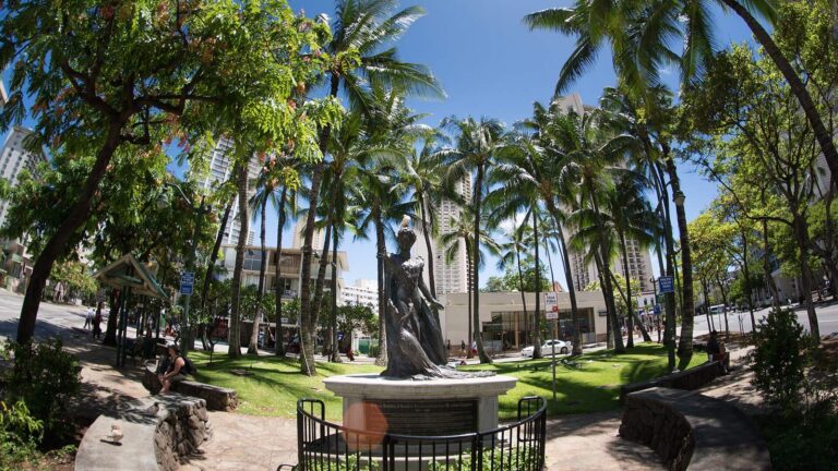 The statue of Princess Kaiulani at Kaiulani and Kuhio avenues in Waikiki