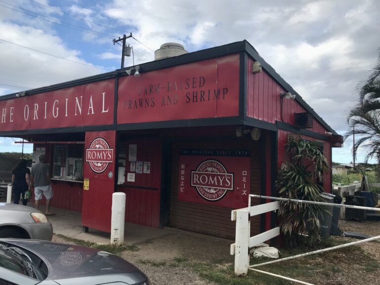 Romy's original red stand in Kahuku